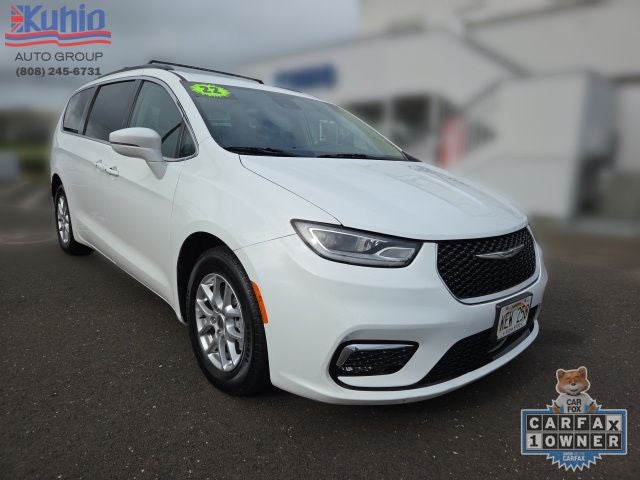2022 Chrysler Pacifica Touring L in Bright White Clearcoat — front three-quarter view