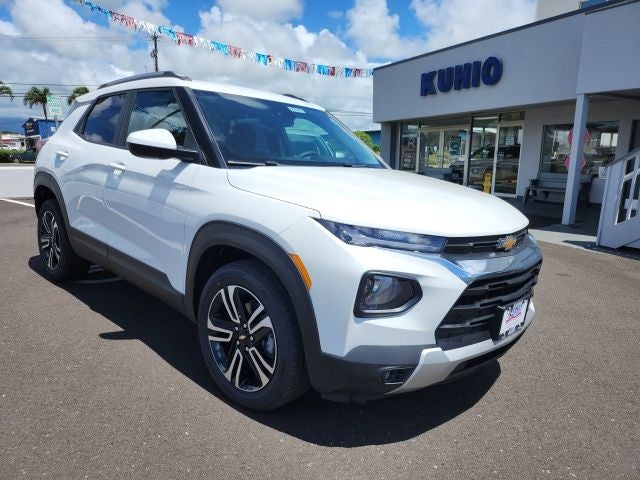 2023 Chevrolet TrailBlazer LT in Summit White — front three-quarter view