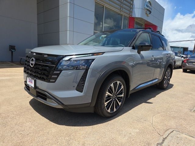 2026 Nissan Pathfinder Platinum in Boulder Gray/Super Black — front three-quarter view