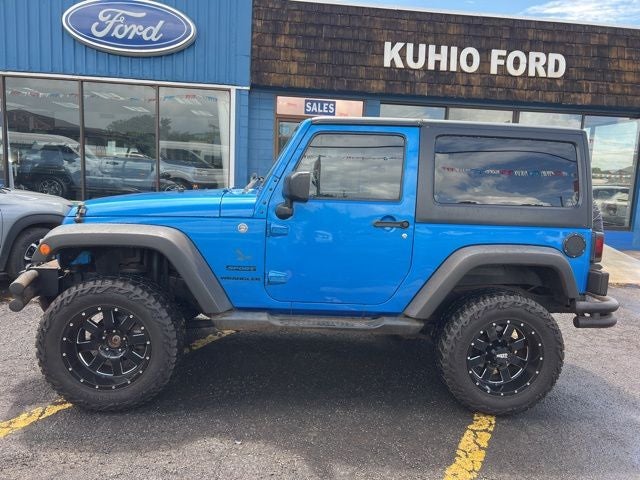 2015 Jeep Wrangler — side profile view